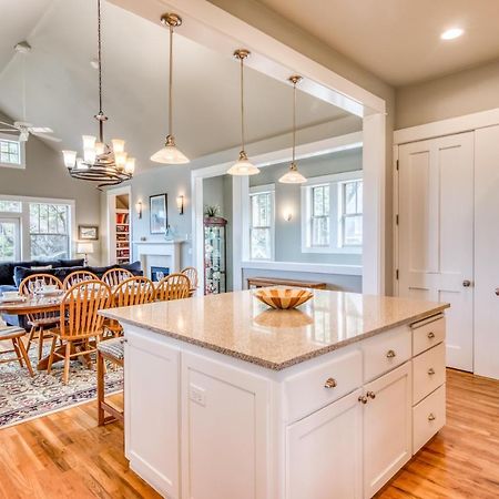 Cascade Cottage Lincoln City Extérieur photo