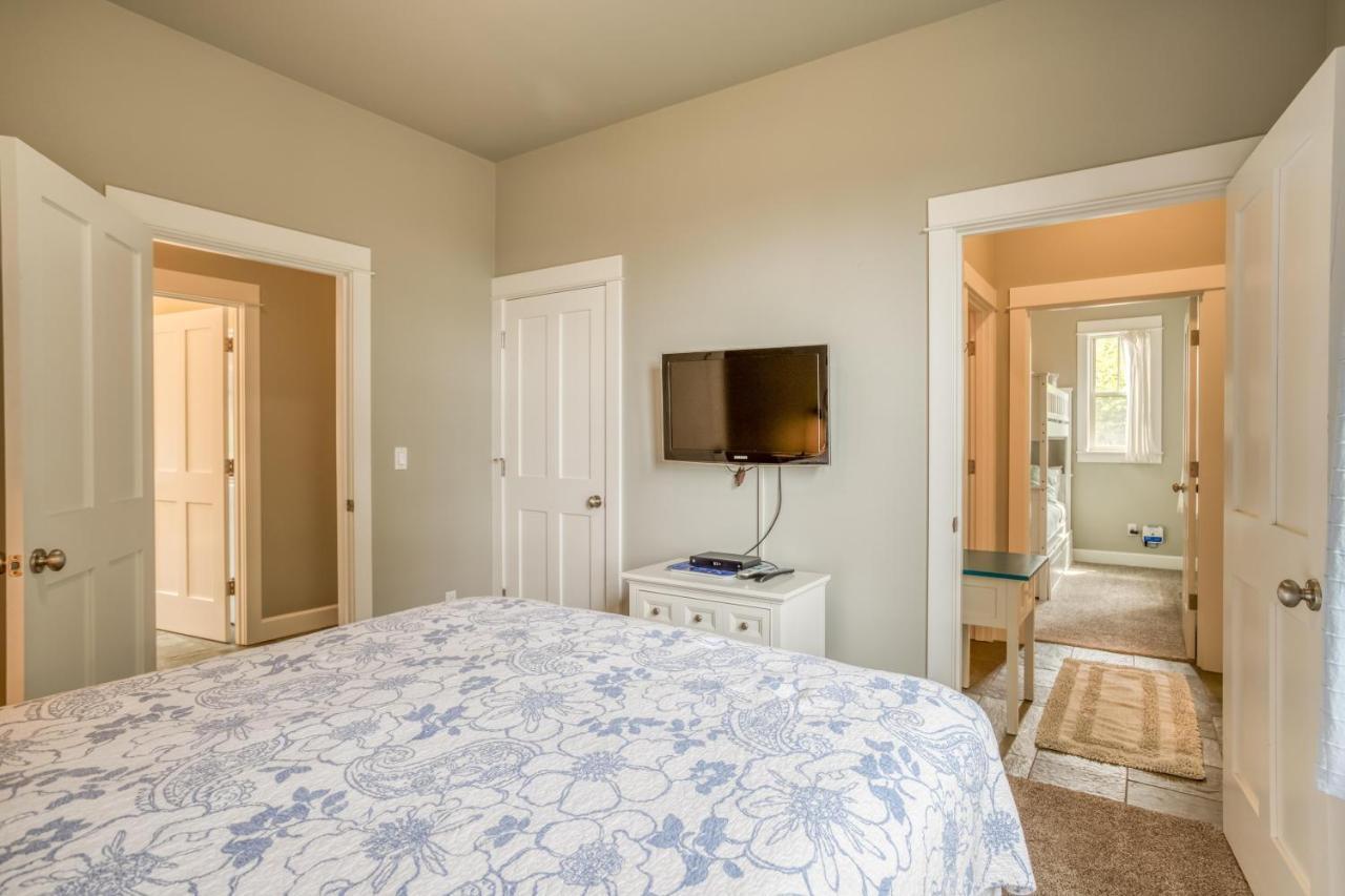Cascade Cottage Lincoln City Extérieur photo