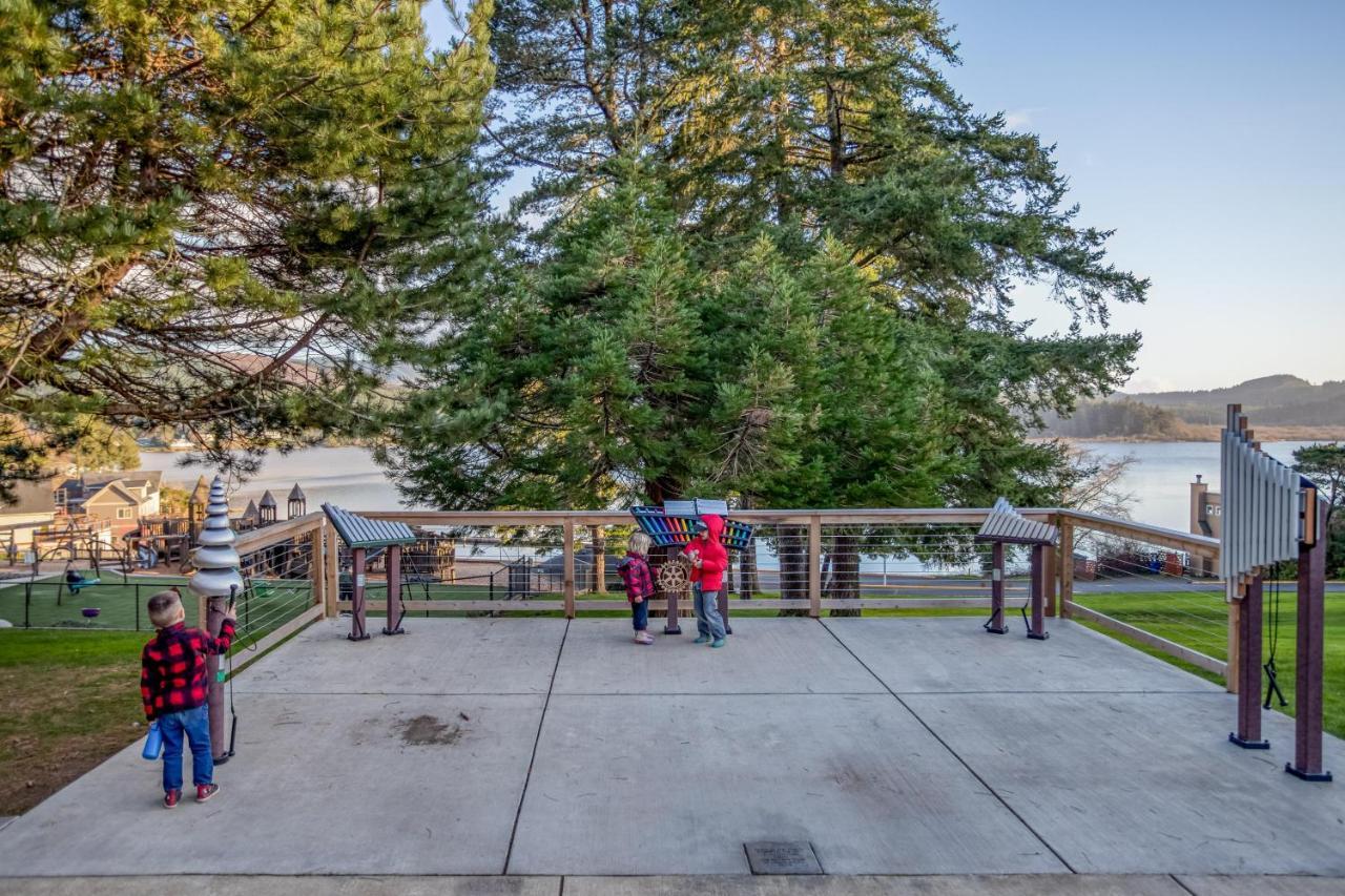 Cascade Cottage Lincoln City Extérieur photo