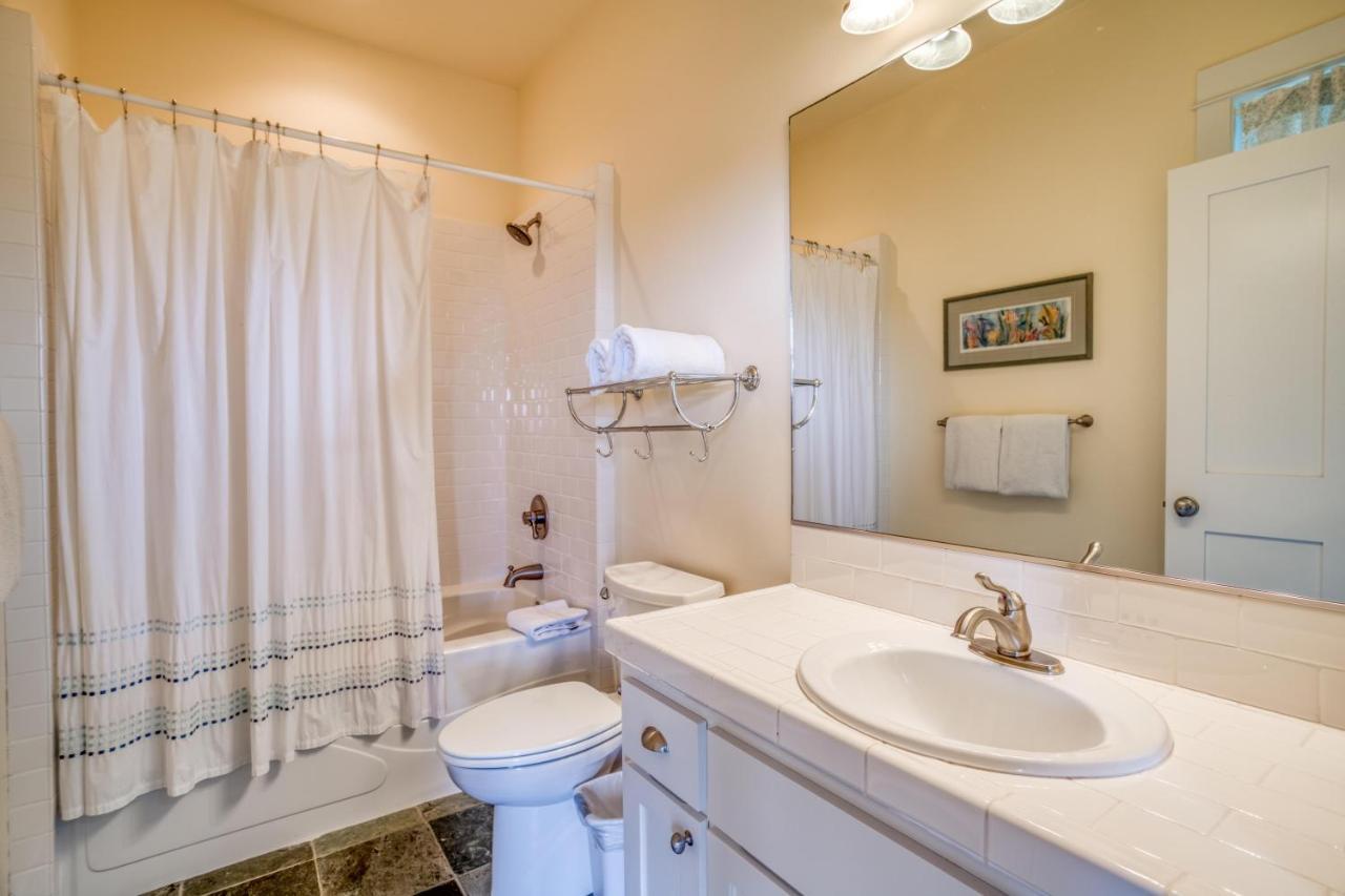 Cascade Cottage Lincoln City Extérieur photo