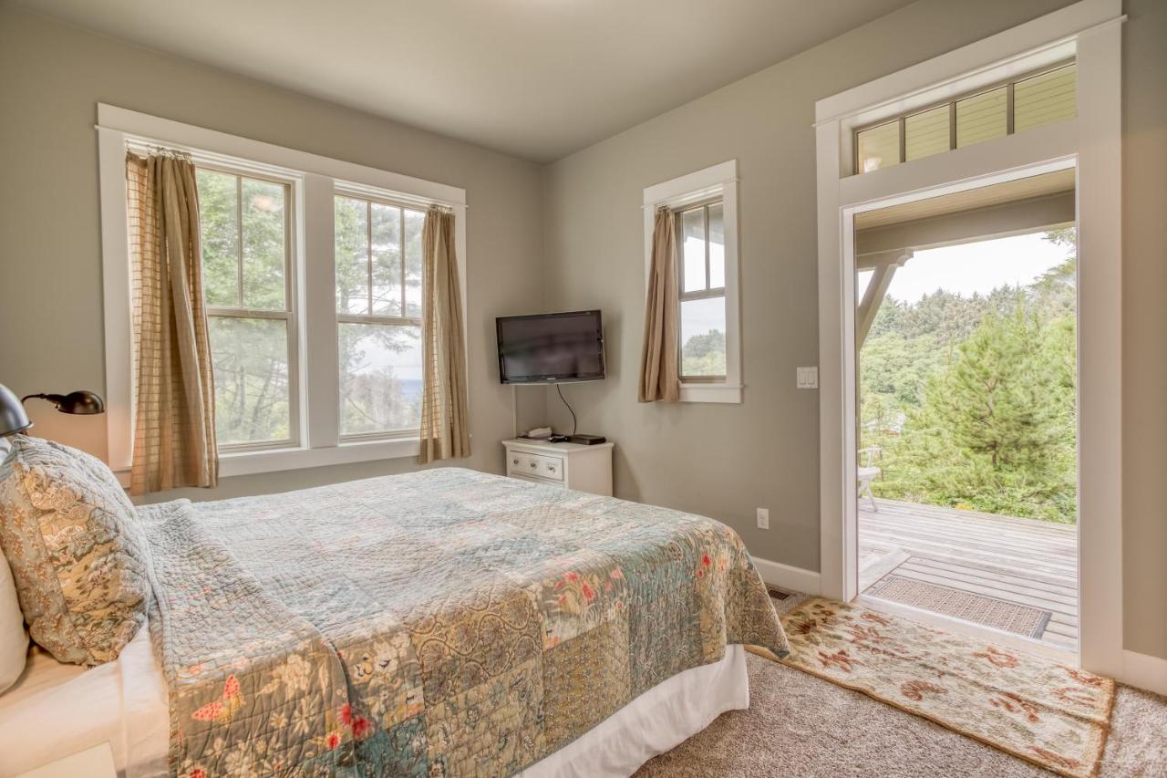 Cascade Cottage Lincoln City Extérieur photo