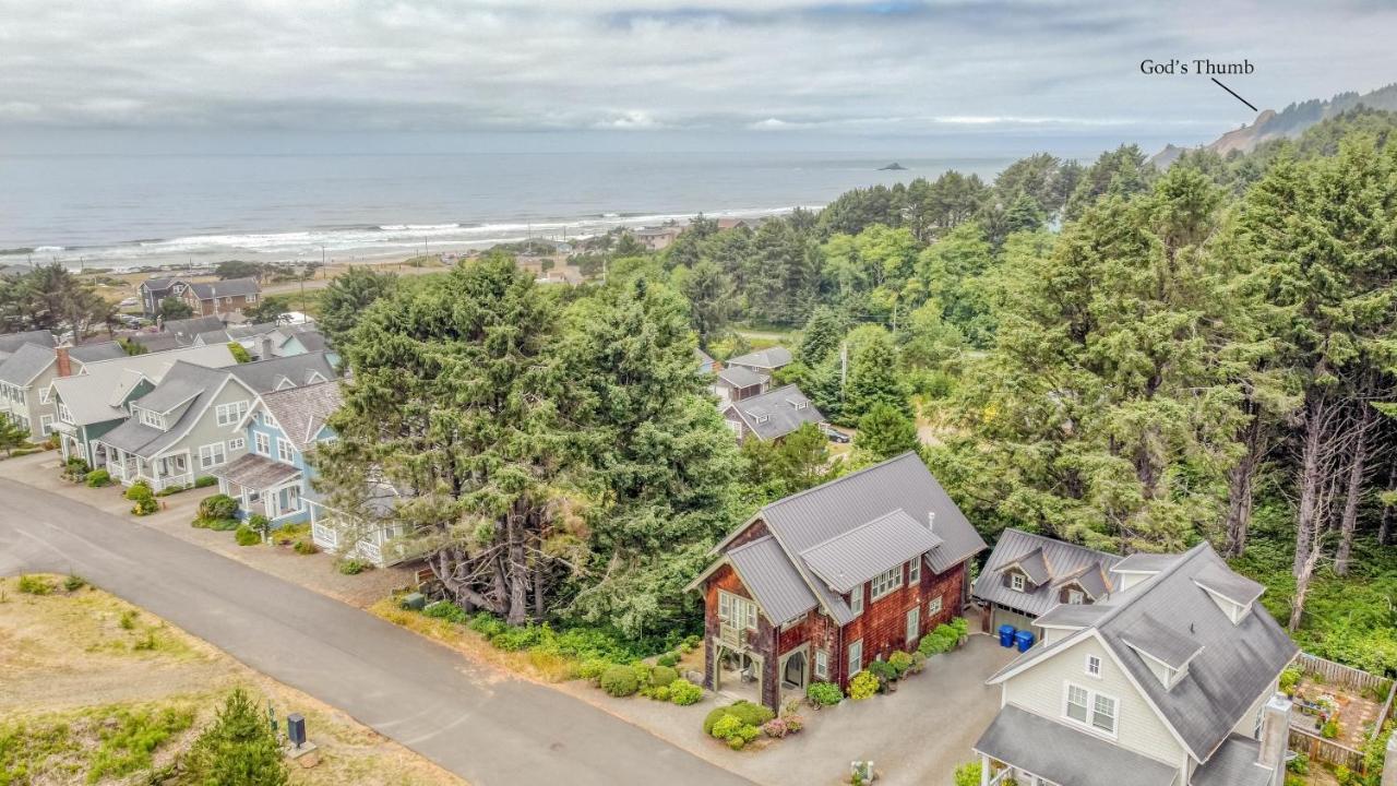 Cascade Cottage Lincoln City Extérieur photo